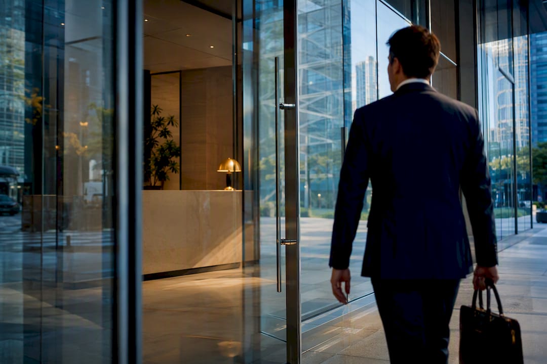Fix These 4 Payroll Tasks: Singapore Compliance for Foreign Founders